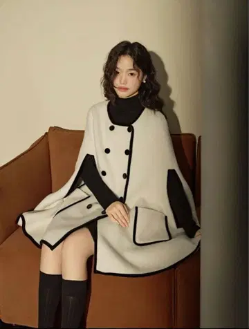 [정가 3만] KUOSE 쿠오세 케이프 코트