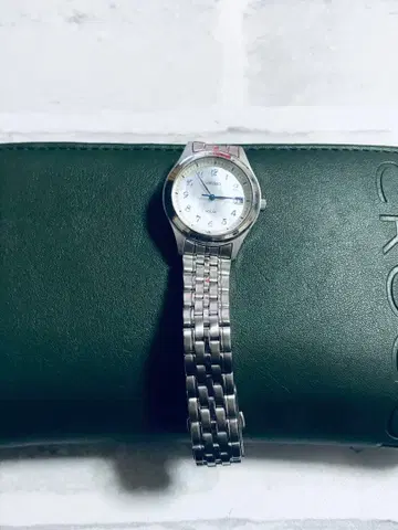 세이코 V182-0AD0 솔라 여성용 손목시계(W612)