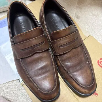 ECCO 브라운 로퍼