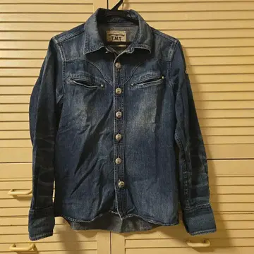 T.M.T. 데님 긴팔 셔츠