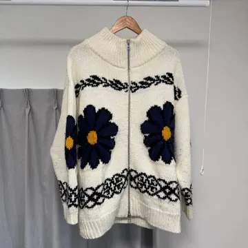 HARE 플라워 모티브 코위찬 니트