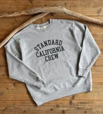 스탠다드 캘리포니아 맨투맨 매장 한정판