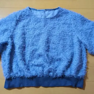 Mylanka 새상품급 퍼풍 라이트 블루 반소매 상의