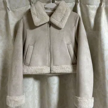 질 바이 질 스튜어트 페이크 무스탕 자켓