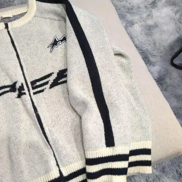 SPEED 로고 니트 자켓