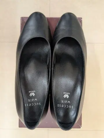 와코루 Success Walk 블랙 펌프스 하이힐