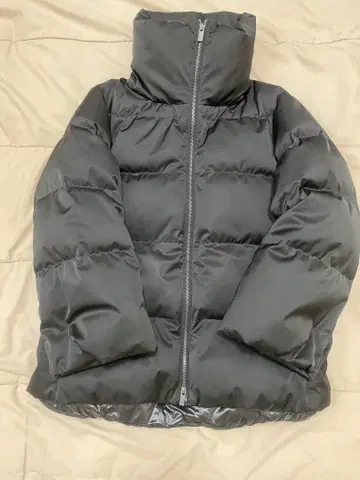 유니클로 +J 다운 볼륨 자켓 S 블랙