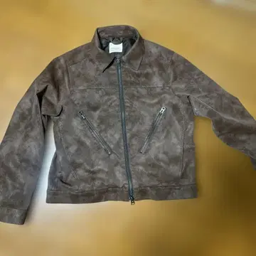 브라운 가죽 자켓