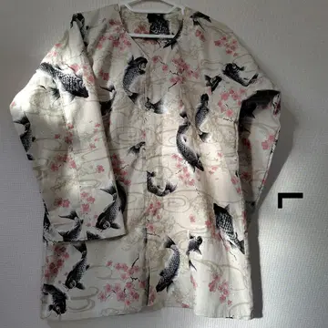 다보셔츠=크림 잉어벚꽃=L