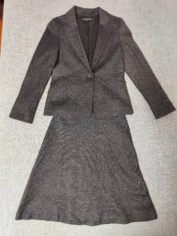 [ 새상품급 ] 로트레아몽 울 혼방 수트 셋업 자켓 스커트