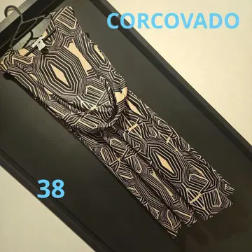 코르코바도 CORCOVADO 허리 리본 포함 슬리브리스 원피스