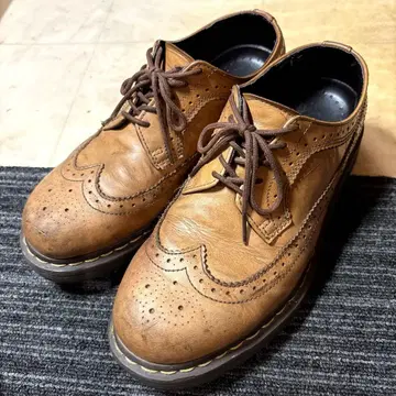 닥터마틴 5홀 26cm