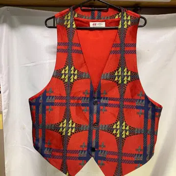 H&M 기하학 패턴 빨간색 베스트 크리스마스 사양 24년 11월 미사용품