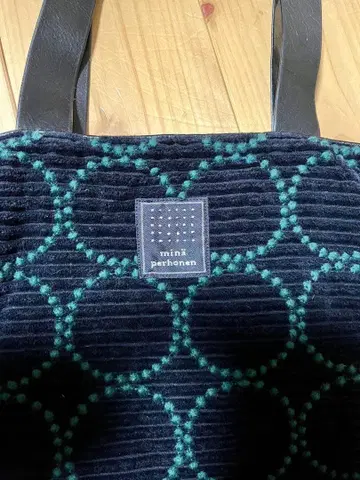 미나 페르호넨 원형 무늬 토트백