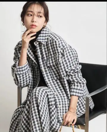 새상품 JUSGLITTY 트위드 CPO 자켓 스커트