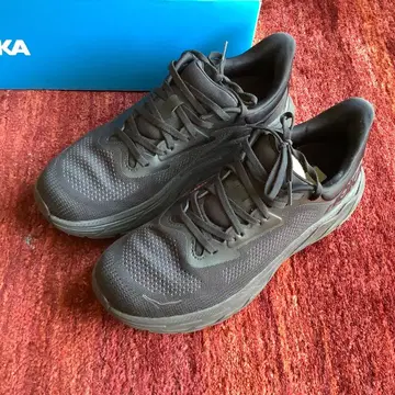 호카 HOKA ONE ONE ARAHI 7 9D 27cm