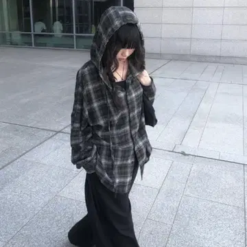 오버사이징 후드 부착 체크 셔츠