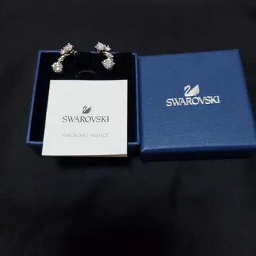 Swarovski 크리스탈 귀찌