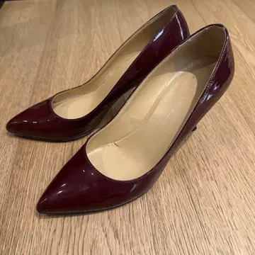 에스트네이션 에나멜 펌프스 보르도