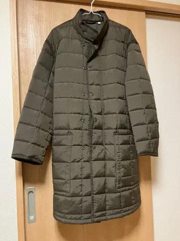 올리브 그린 퀼팅 롱 다운 자켓