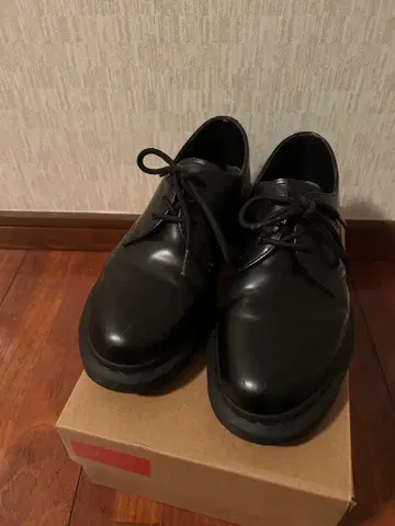 닥터마틴 여성용 25cm