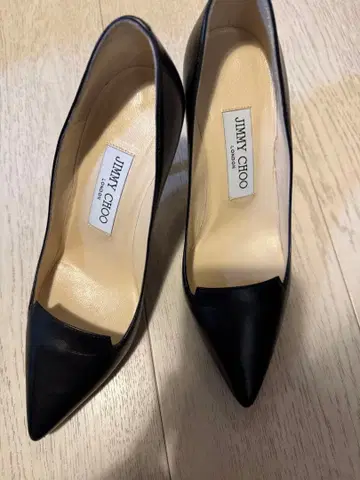 JIMMY CHOO 블랙 가죽 하이힐 펌프스 36