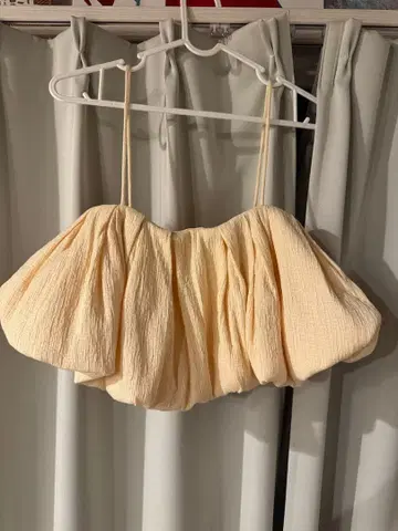 미사용 새상품 택 포함 ZARA 프릴 디자인 뷔스티에