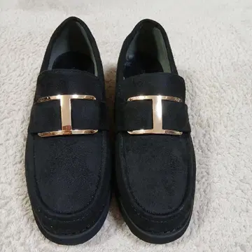 블랙 스웨이드 로퍼 골드 버클