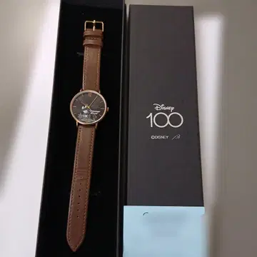 Disney 스팀보트 윌리 시계 가동