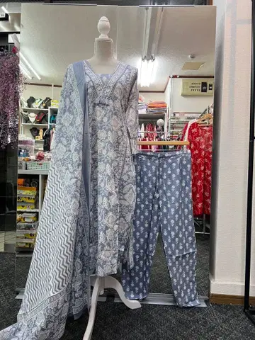 쿠르타, 팬츠와 숄 (3세트)