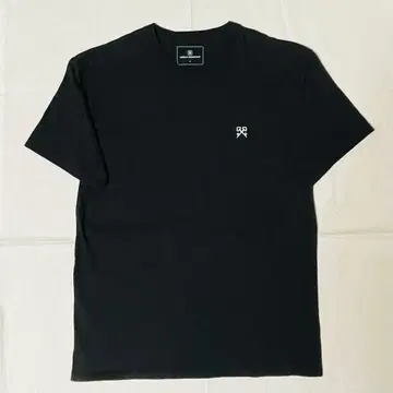 uniform experiment 로고 자수 TEE 블랙