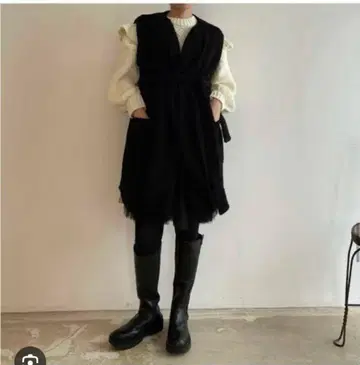 UNMINOU 블랙 시프 보아 베스트 프리 사이즈