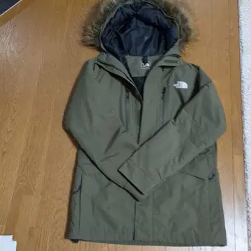THE NORTH FACE 후드 부착 자켓 올리브 그린 새상품급