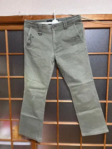 roar 카고 팬츠 스터드 스와로 부착