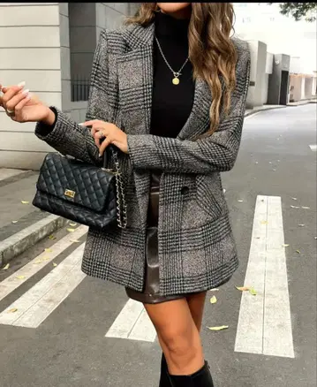 그레이 계열 체크 무늬 테일러드 자켓