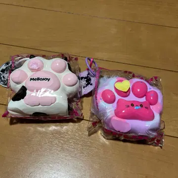 멜로 조이 고양이 손톱 밀크 손톱과 복슬복슬 손톱