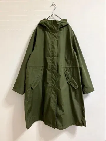 UNIQLO 후드 부착 블록 테크 모즈 코트