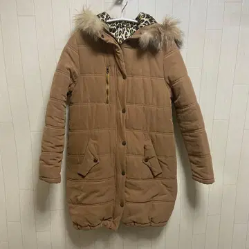 REMUS 퍼 후드 다운 코트