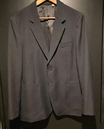 유니클로 U 블랙 캐주얼 테일러드 자켓