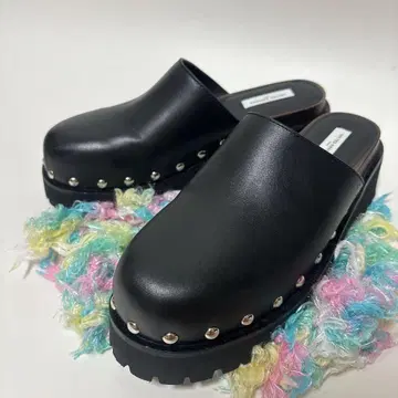 UNITED ARROWS 블랙 사보 샌들 통굽 샌들 뮬 스터드