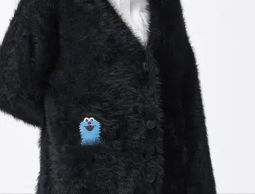 택 포함 새상품 GU 퍼펫스순순 콜라보 가디건 사이즈 M