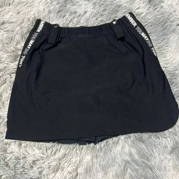 디셈버 메이 스커트 S