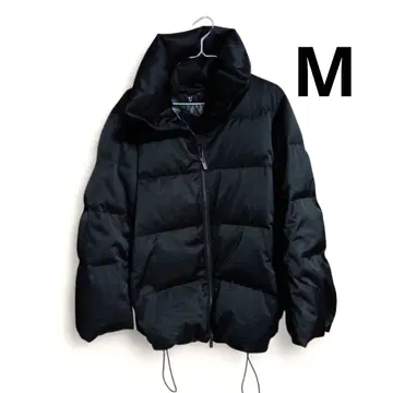 유니클로 +J 블랙 다운 자켓 M 사이즈