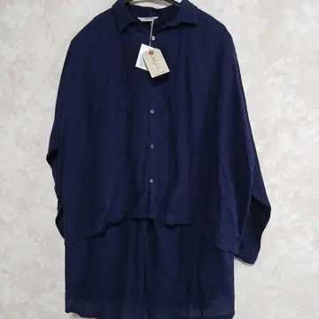 이치 앤티크스 새상품 네이비 긴팔 셔츠와 스커트