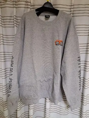 TOY MACHINE 그레이 맨투맨