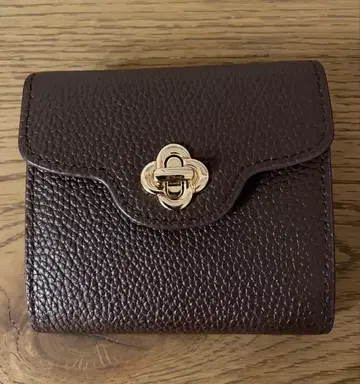 HASHIBAMI 브라운 플라워 모티브 지갑