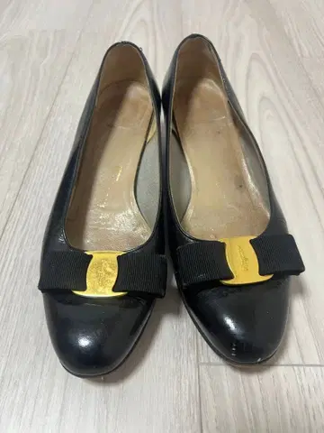 페라가모 펌프스