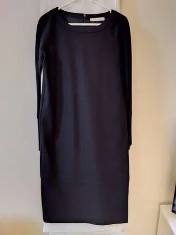 블랙 긴팔 원피스