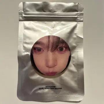 ZB1 유진 쿠션 캔뱃지