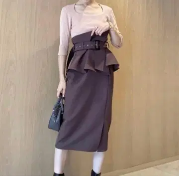 snidel 코르셋 벨트 타이트 스커트